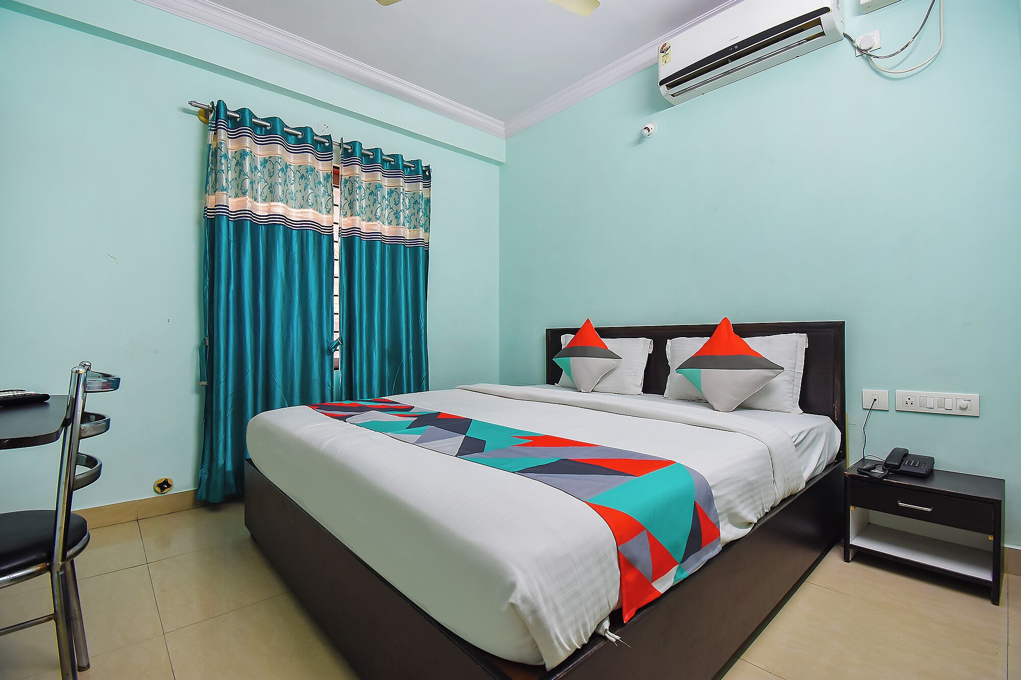 埃及棉床单、高档床上用品、办公桌、隔音