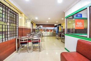 Restaurant - FabHotel Ivory Pearl (Bengaluru)