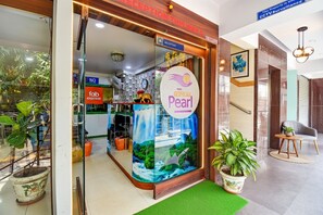 Property entrance - FabHotel Ivory Pearl (Bengaluru)