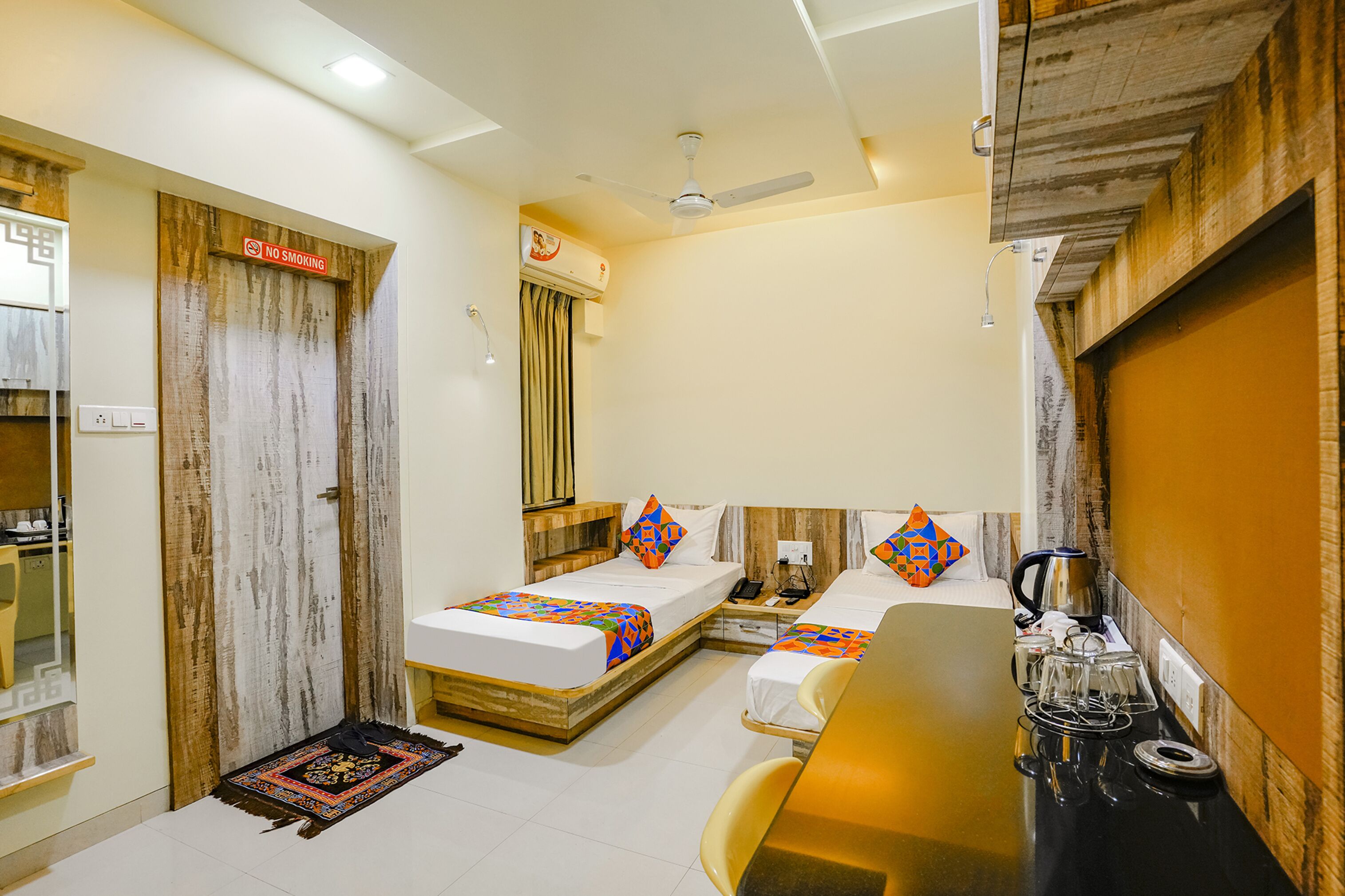 FabHotel Happy Homely Stay