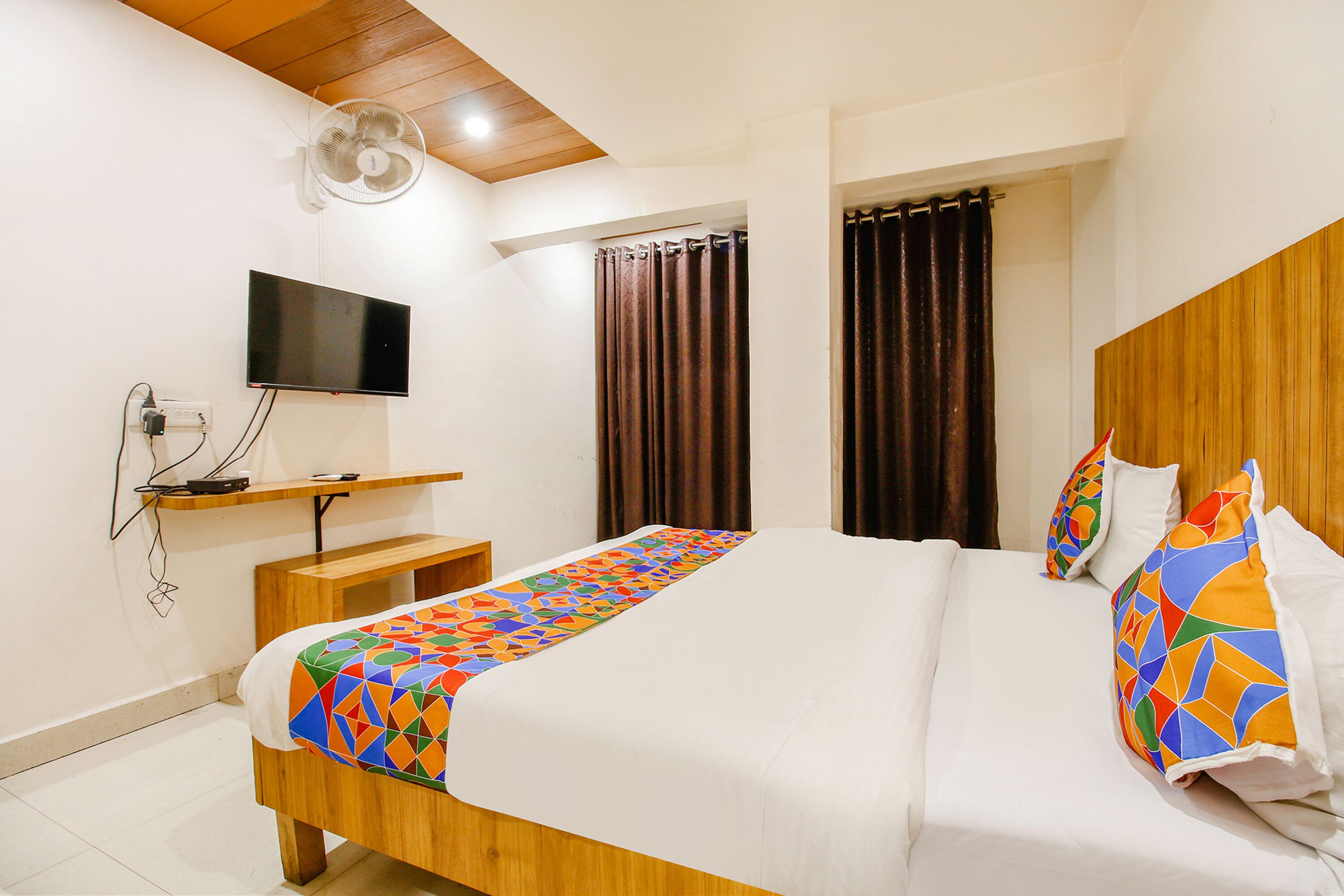 OYO 70473 Hotel Sunshine Regency