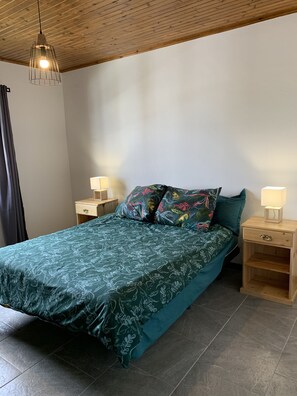 獨棟房屋 | 3 間臥室、免費無線上網、床單