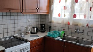 Private kitchen - Apartment - Sleeps 4 & Free Parking (Chania)