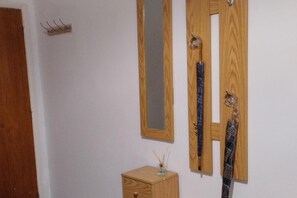 Interior - Apartment - Sleeps 4 & Free Parking (Chania)