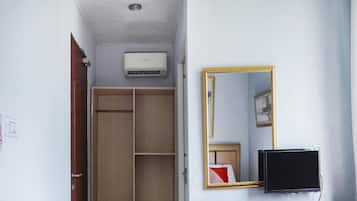 Deluxe Double Room | Desk, laptop workspace, free WiFi, bed sheets