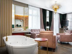Deluxe Apartment, Jetted Tub, Kitchenette - Hotel Golden Queen (Kraków)