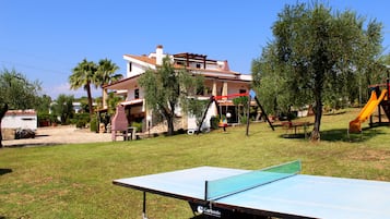 Children's play area - outdoor