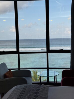 Beach/ocean view - The Hive Beach Hotel  (Hulhumalé)