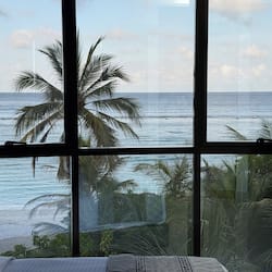 Doppia Deluxe, 1 letto queen, vista spiaggia | Vista spiaggia/mare