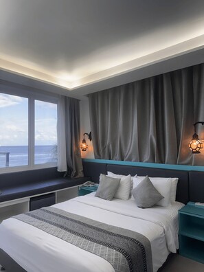 In-room safe, desk, laptop workspace, soundproofing - The Hive Beach Hotel  (Hulhumalé)