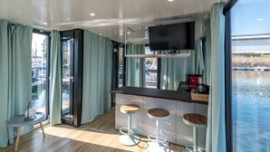 Cabin, 1 Queen Bed with Sofa bed | Interior - Houseboat - La Dolce Vita - Lake Maggiore, Italy (Sesto Calende)