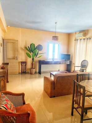 Sea Side Apartment | Interior