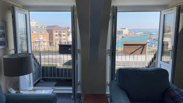 Cottage | Living area