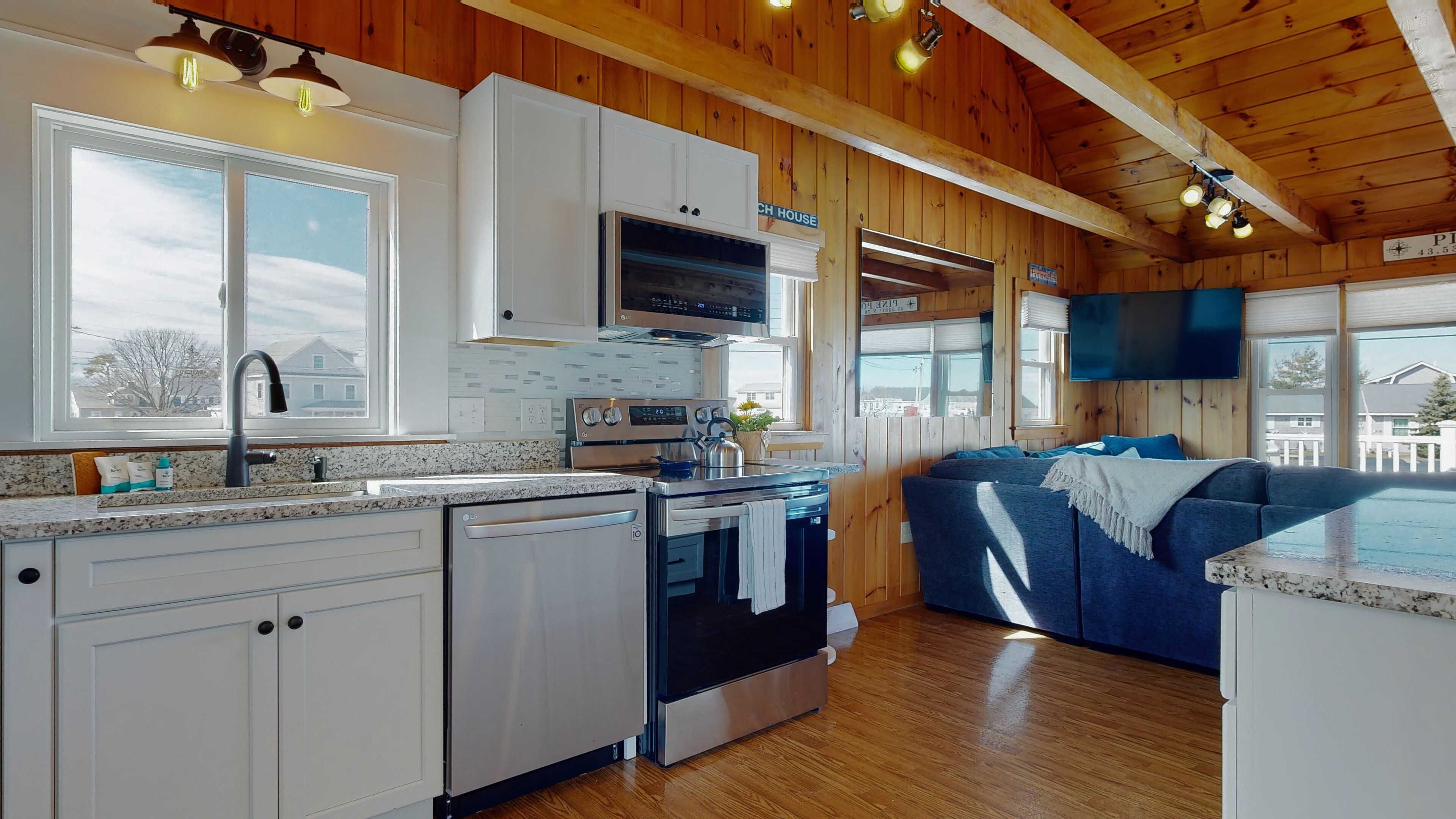 The Maine House |NEW| Walk to Beach| Bayley Vacation Rentals