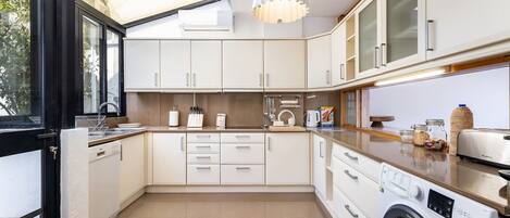 Fridge, microwave, oven, dishwasher