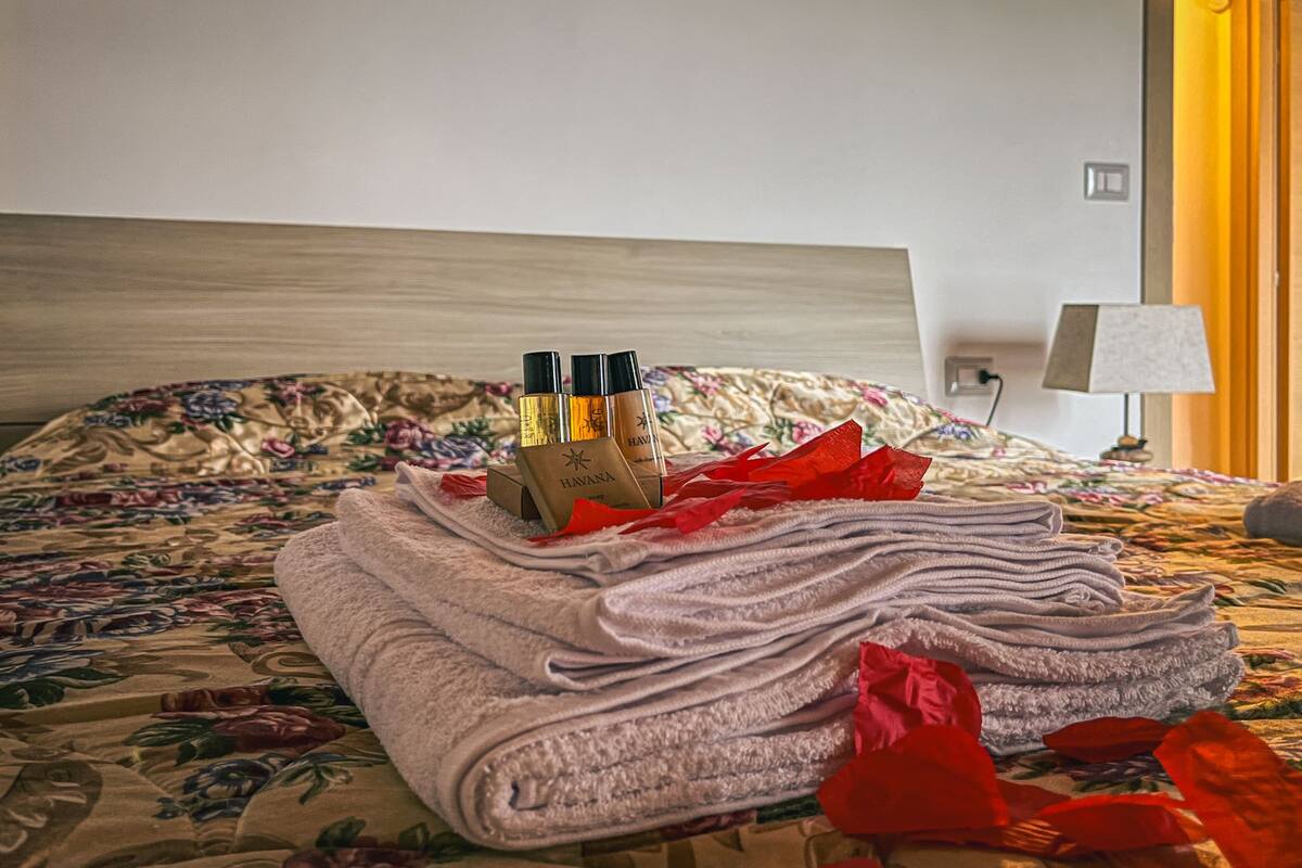 1 bedroom, memory foam beds, in-room safe, blackout drapes