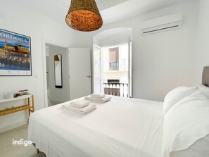 1 chambre, fer et planche à repasser, Wi-Fi gratuit, draps fournis