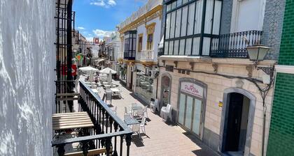 DAV002 Pinta Beautiful Modern Suite within the centre of Ayamonte