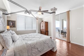 3 bedrooms, iron/ironing board, travel crib, free WiFi