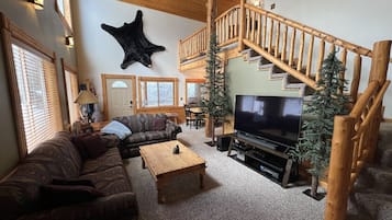 TV, fireplace, DVD player