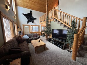 TV, fireplace, DVD player