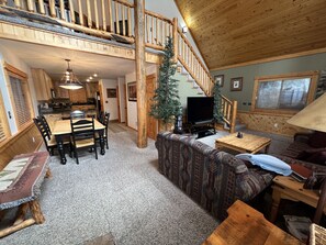 TV, peis og DVD-spiller