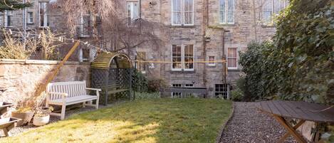 Basic Apartment, Multiple Beds | Property grounds