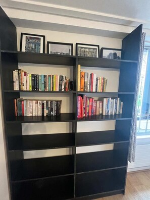 Appartement de base, 2 lits doubles | Intérieur