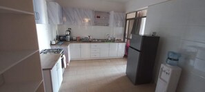 Apartment | Private kitchen - Stunning 3-bed Apartment in Nairobi (Nairobi)