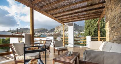 Apollonas & Sibylla Villa