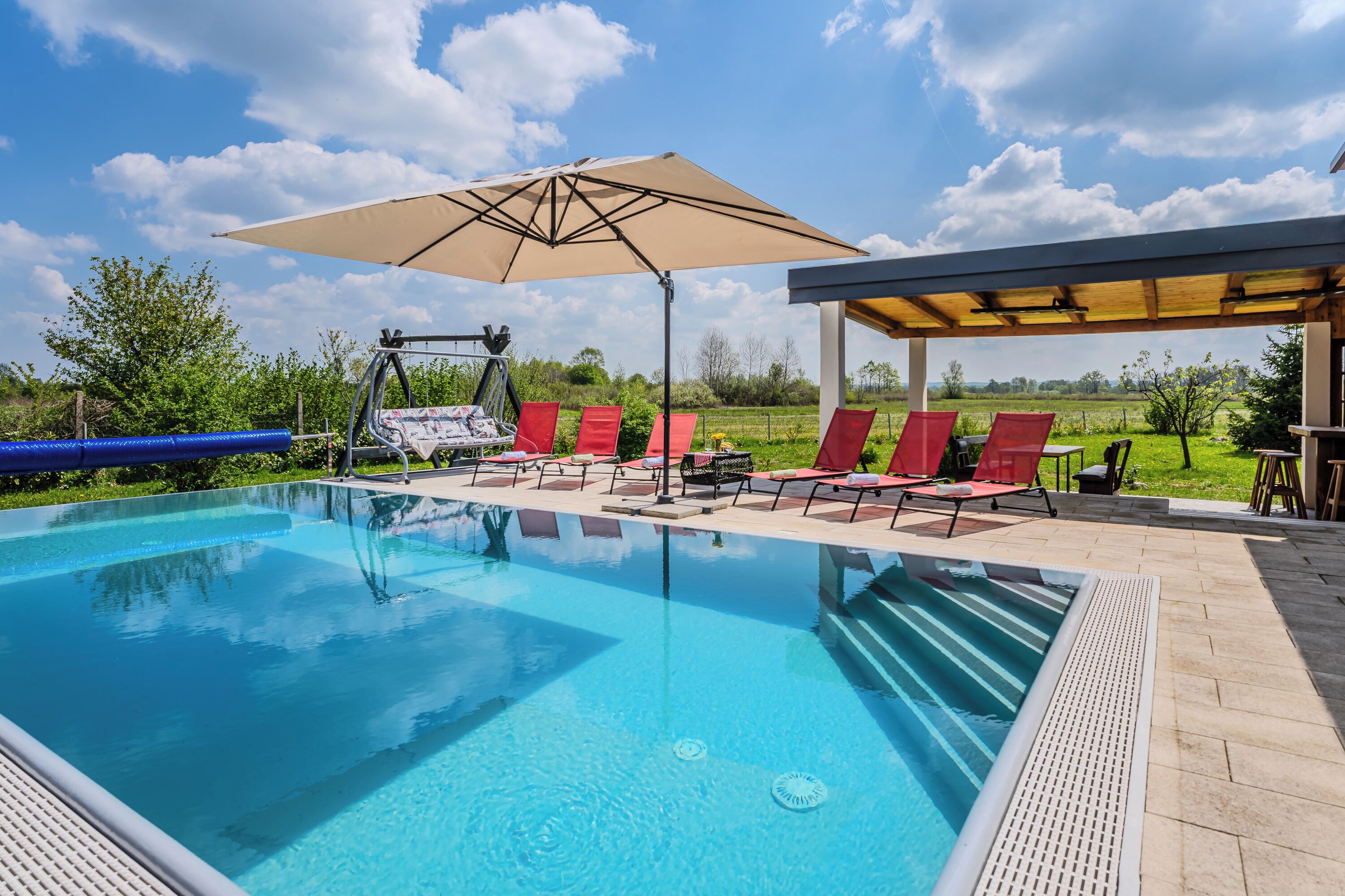 Familienhaus, Mehrere Schlafzimmer (Wellness House On The River Kupa) | Pool | Außenpool (je nach Saison geöffnet), beheizter Pool