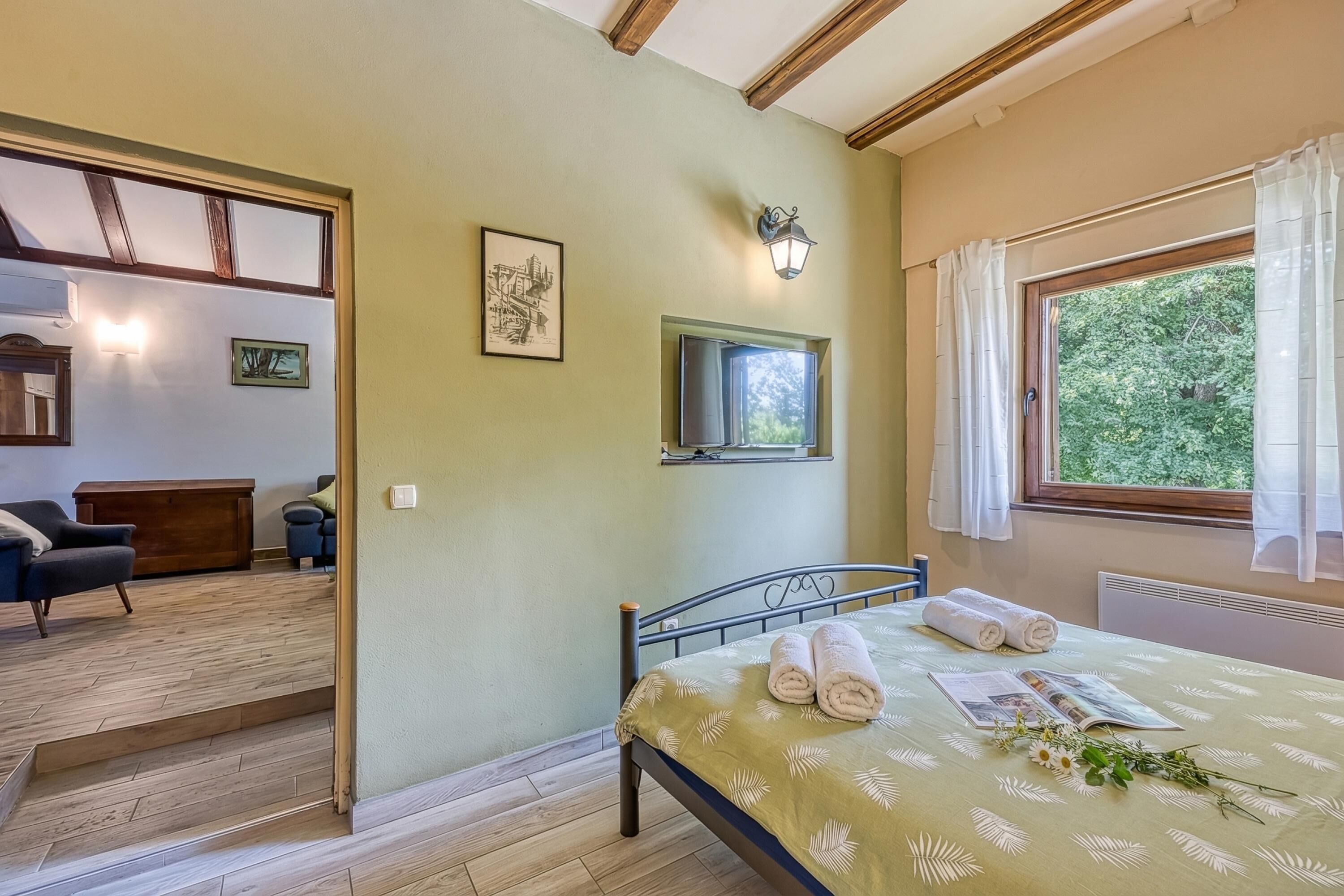 2 habitaciones, wifi gratis y ropa de cama 