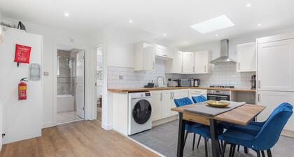 Chicstay Suite!
Your home in High Wycombe