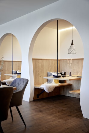 Daily cooked-to-order breakfast for a fee - Maximilian Appartements (Schwangau)