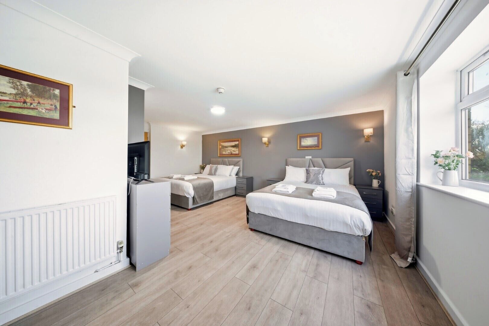 Deluxe-Zweibettzimmer, Mehrere Betten, Nichtraucher, Badewanne