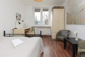 Individually decorated, individually furnished, bed sheets