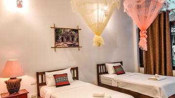 Bureau, draps fournis