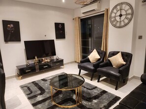 Apartment | Interior - Luxurious & Comfy Gem-5 Star Location-pools, Gym! (Accra)