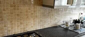 Cheerful 4- bedroom townhouse with spacious garden