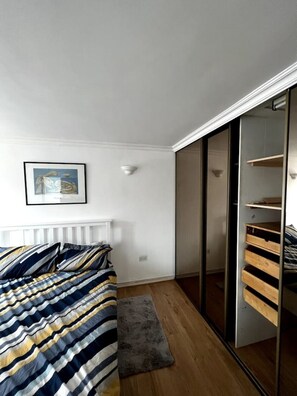 4 bedrooms, iron/ironing board, travel crib, free WiFi