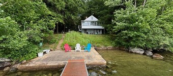 Summer Breeze on Lake Winnisquam.  Pet Friendly!
