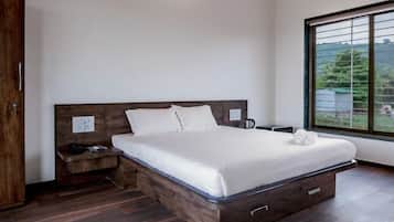 Deluxe Double Room | Free WiFi