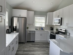 Fridge, microwave, oven, stovetop - Beautiful remodeled home!  Close to the beach! (Corolla)
