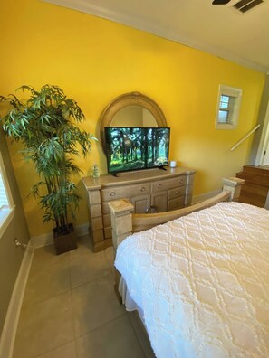 1 chambre, fer et planche à repasser, Wi-Fi, literie fournie