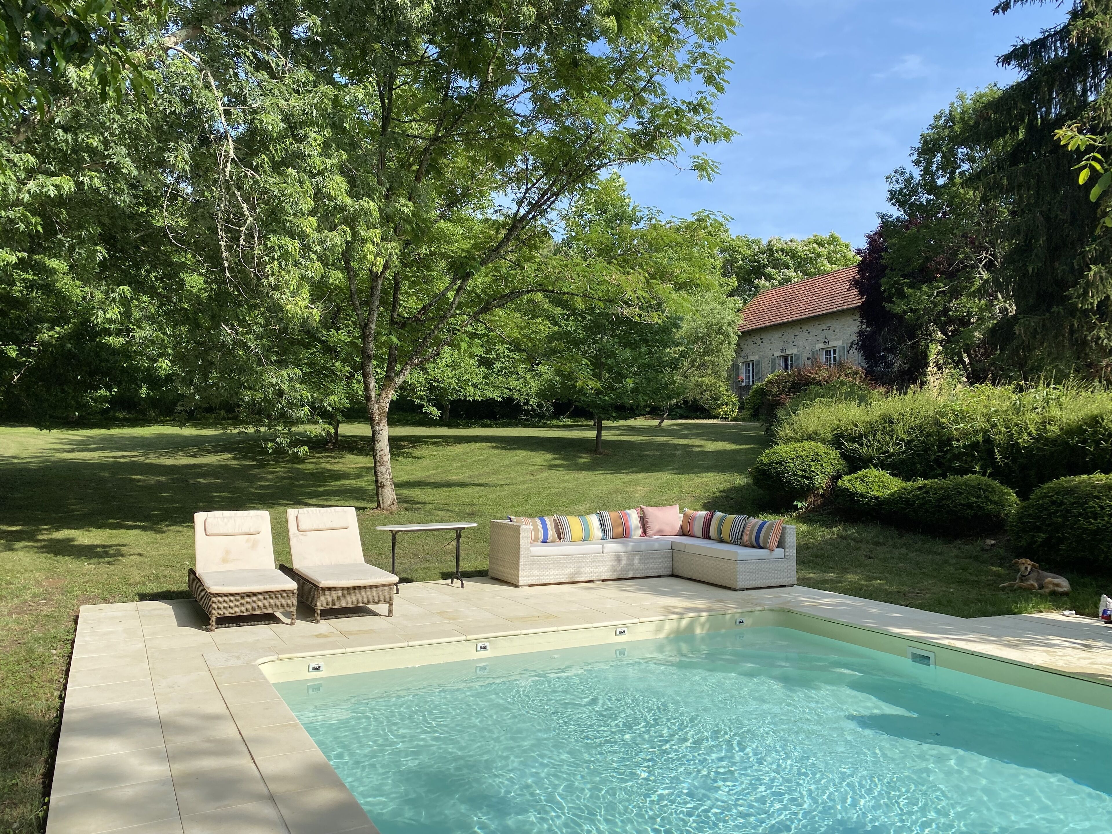 Beautiful Private Gite in the heart of the Dordogne Valley of a thousand castles