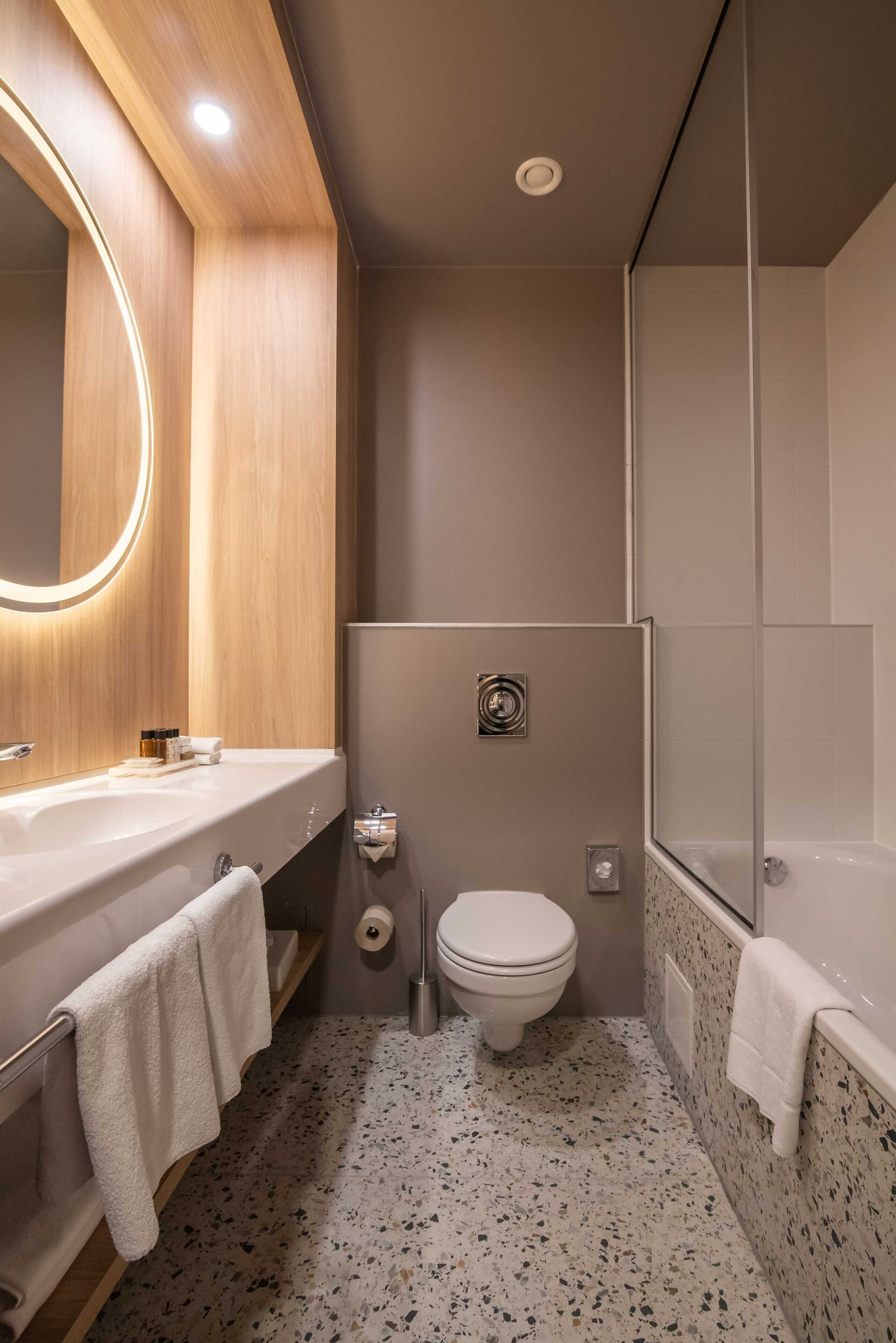 executive triple room | bathroom