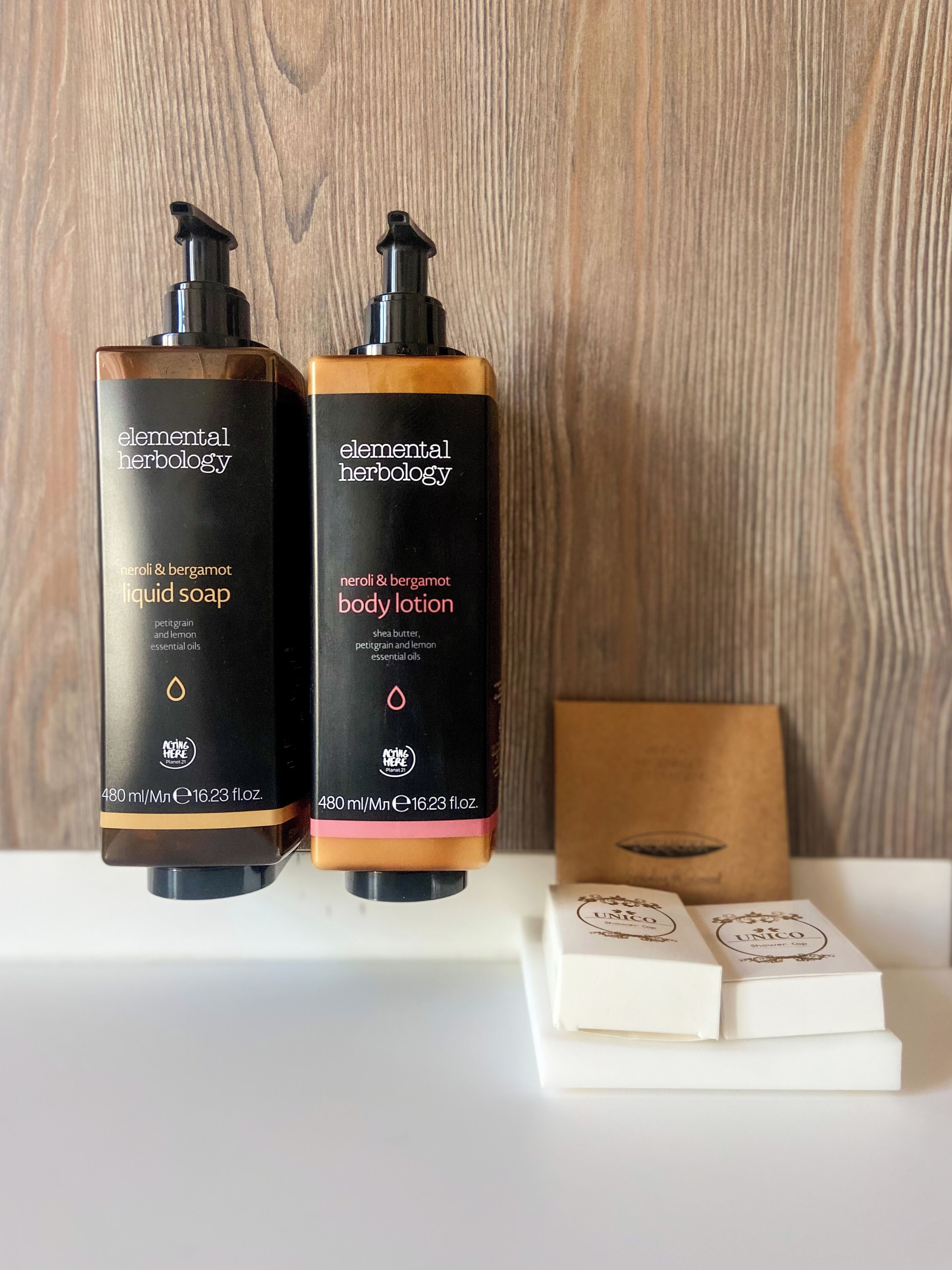 luxury apartment | 1 bedroom, in-room safe, desk, laptop workspace