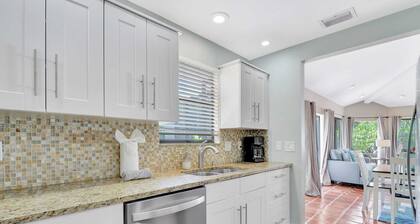 A Private Oasis Complex in Naples