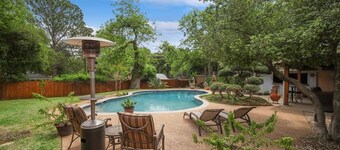 Highland Village - 4BR w Backyard Pool Oasis