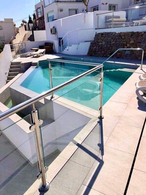 Utomhuspool
